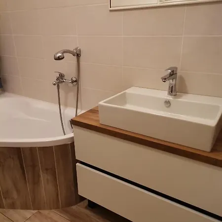 Family S Výhľadom Na Choč